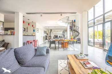 Maison 4 pièces 607260 €