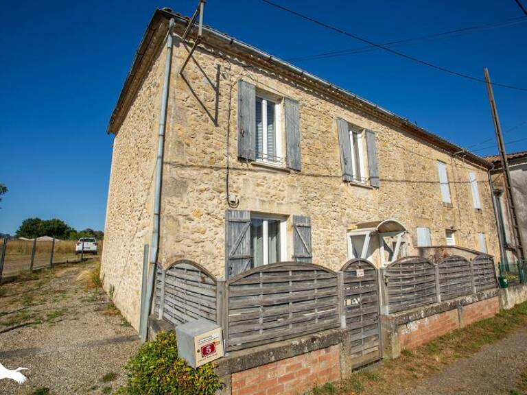 Maison en pierre de 5 pièces principales — photo 1