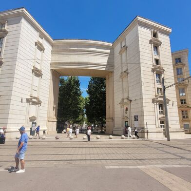 Commerce  499000 €