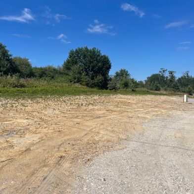 Terrain  96000 €