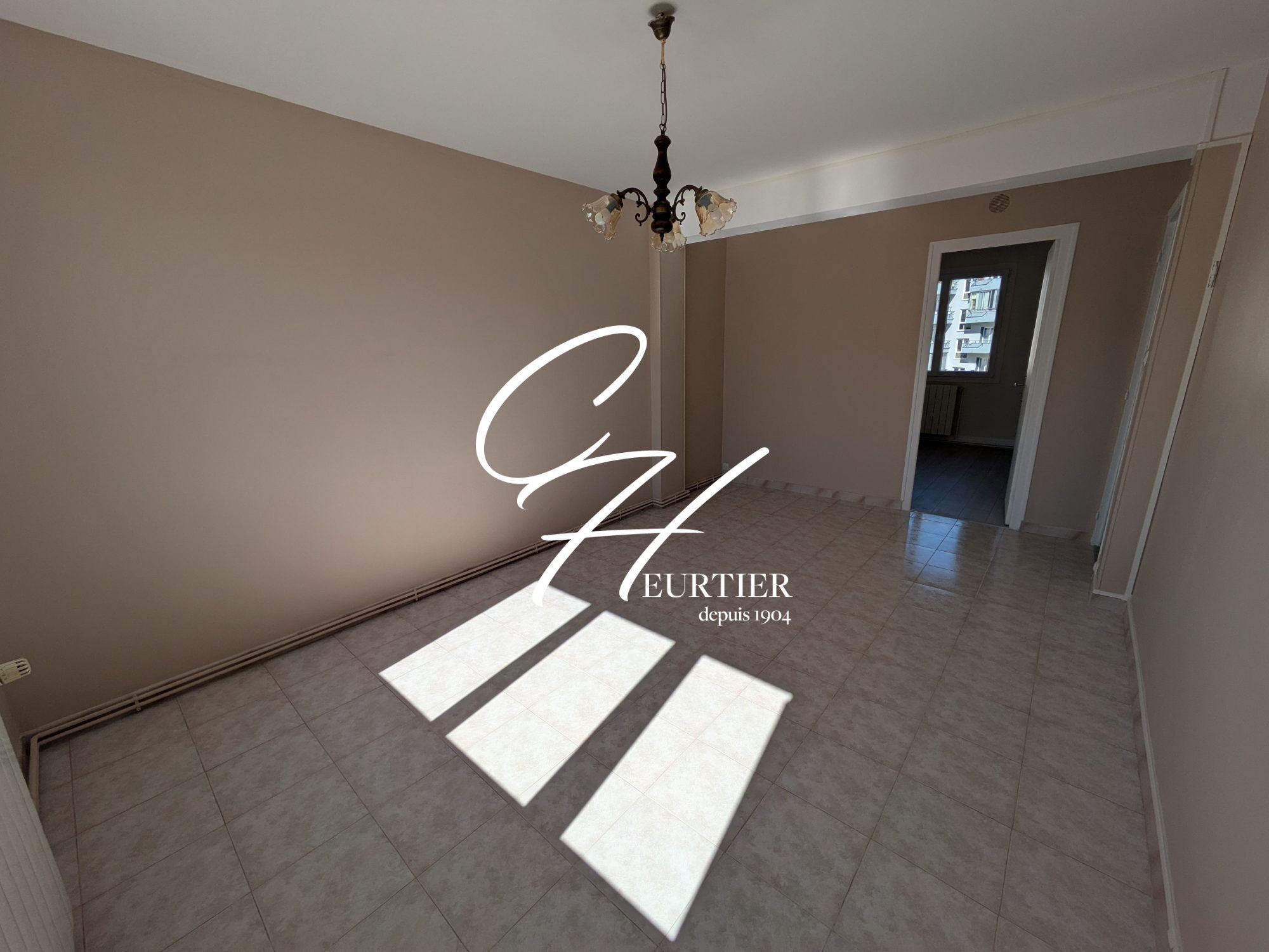 Appartement 4 pièces  à louer Grenoble 38100