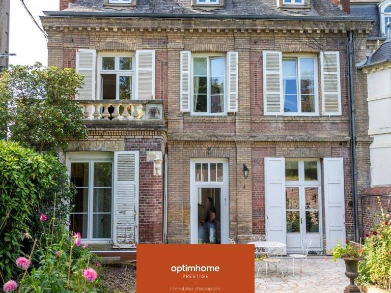 Maison bourgeoise avec jardin et garage - LISIEUX centre — photo 1