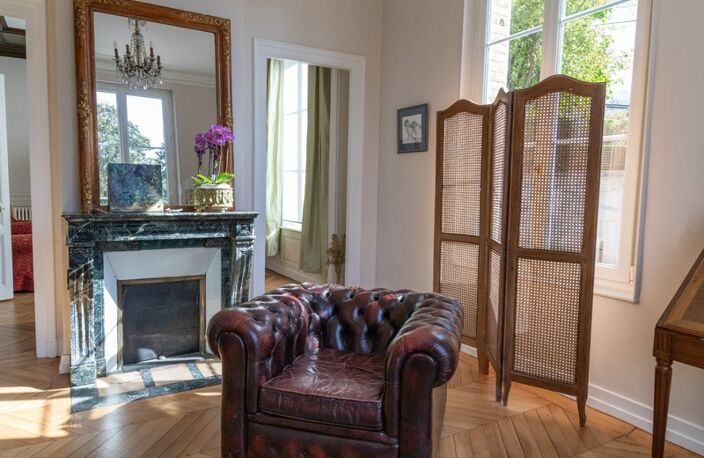 Maison bourgeoise avec jardin et garage - LISIEUX centre — photo 3
