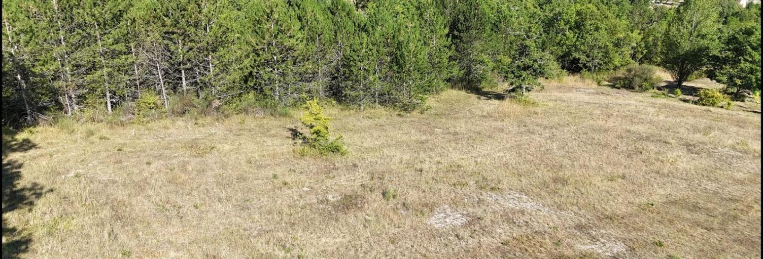 Terrain  2700 m² à vendre à Saint-Germain-du-Bel-Air (46310)