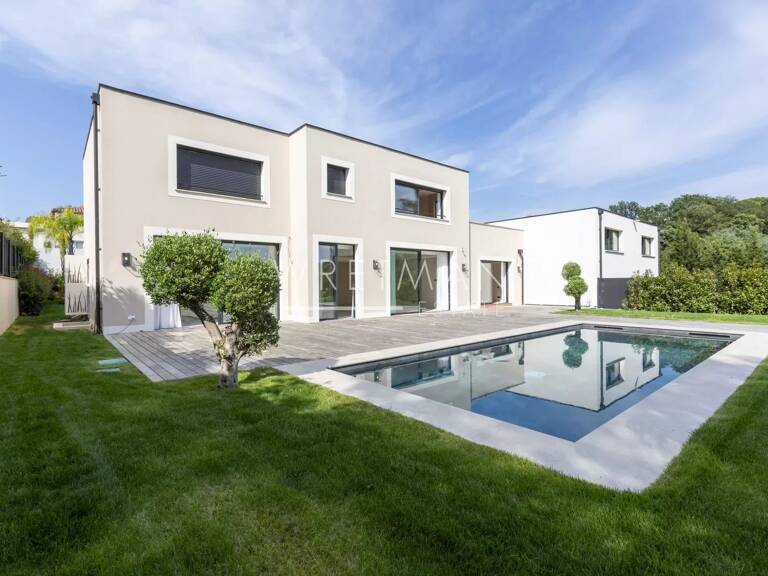 Villa contemporaine avec piscine –  Valbonne — photo 1
