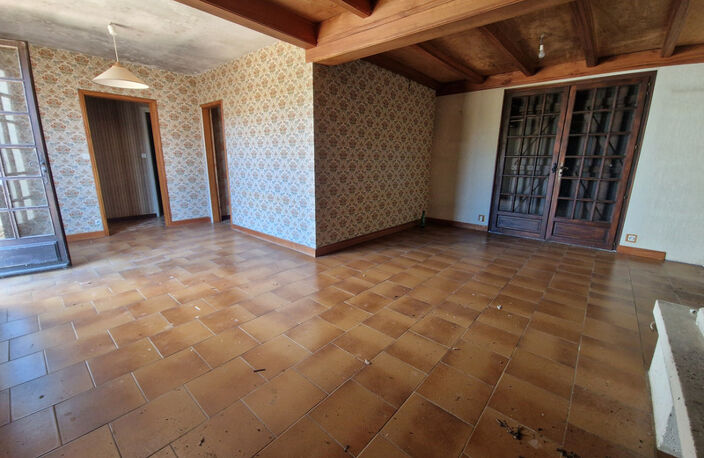 Maison à vendre 3 pièces avec garage sur 1 648 m² de terrain FOURAS (17) — photo 4
