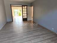 MAISON D'ENVIRON 104M² AVEC 4 CHAMBRES ET GARAGE SUR TERRAIN ARBORE — photo 2