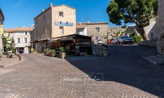 Commerce 2 Pièces 60 m² à louer à Le Castellet (83330)