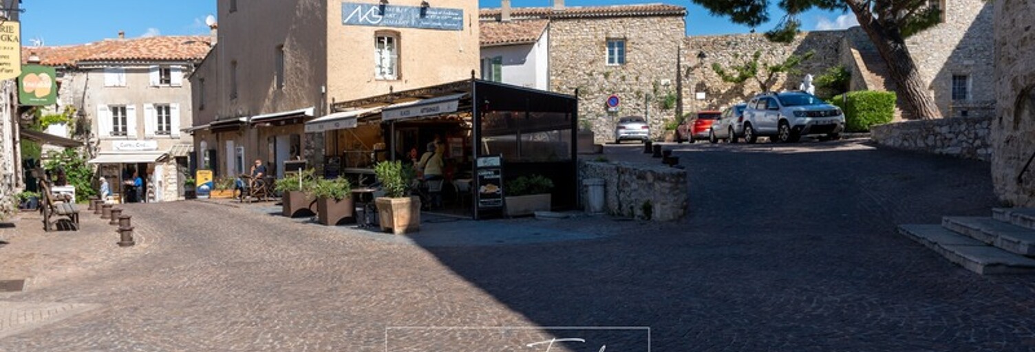 Commerce 2 Pièces 60 m² à louer à Le Castellet (83330)