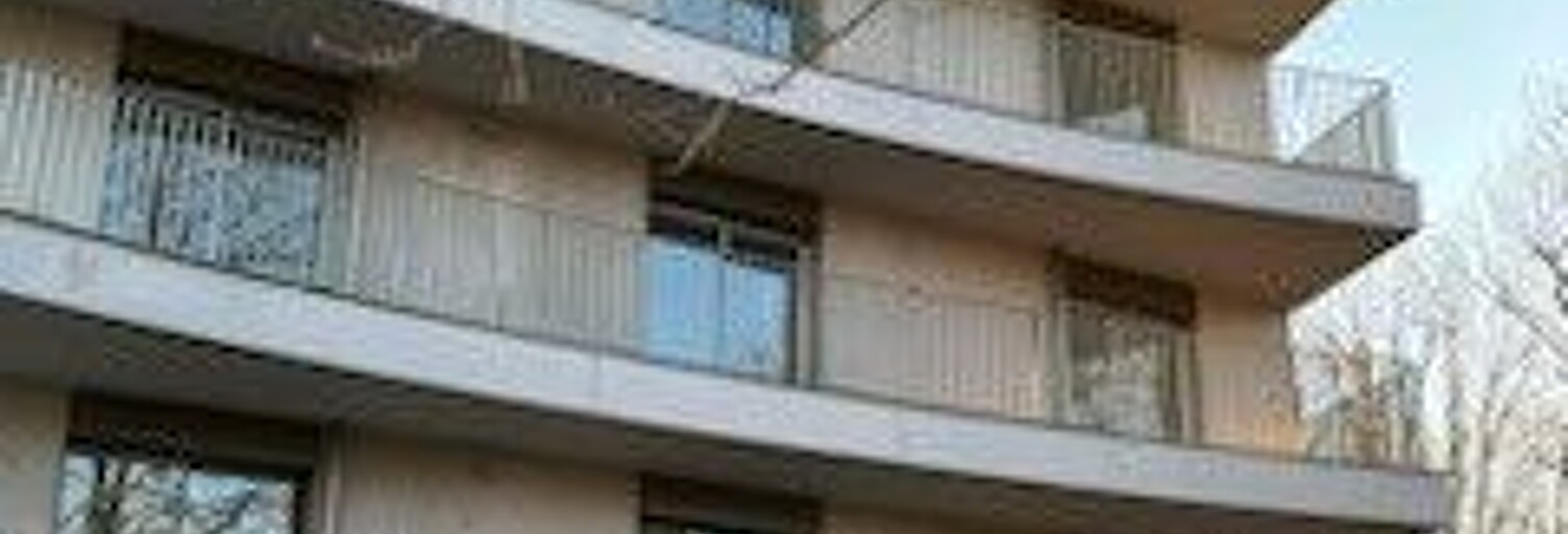 Garage   m² à louer à Villefranche-sur-Saône (69400)