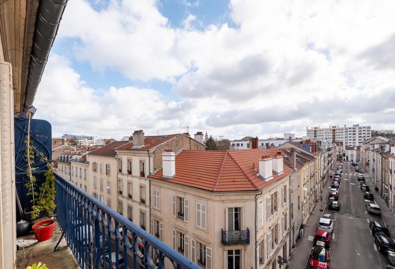 Appartement À Louer — photo 1