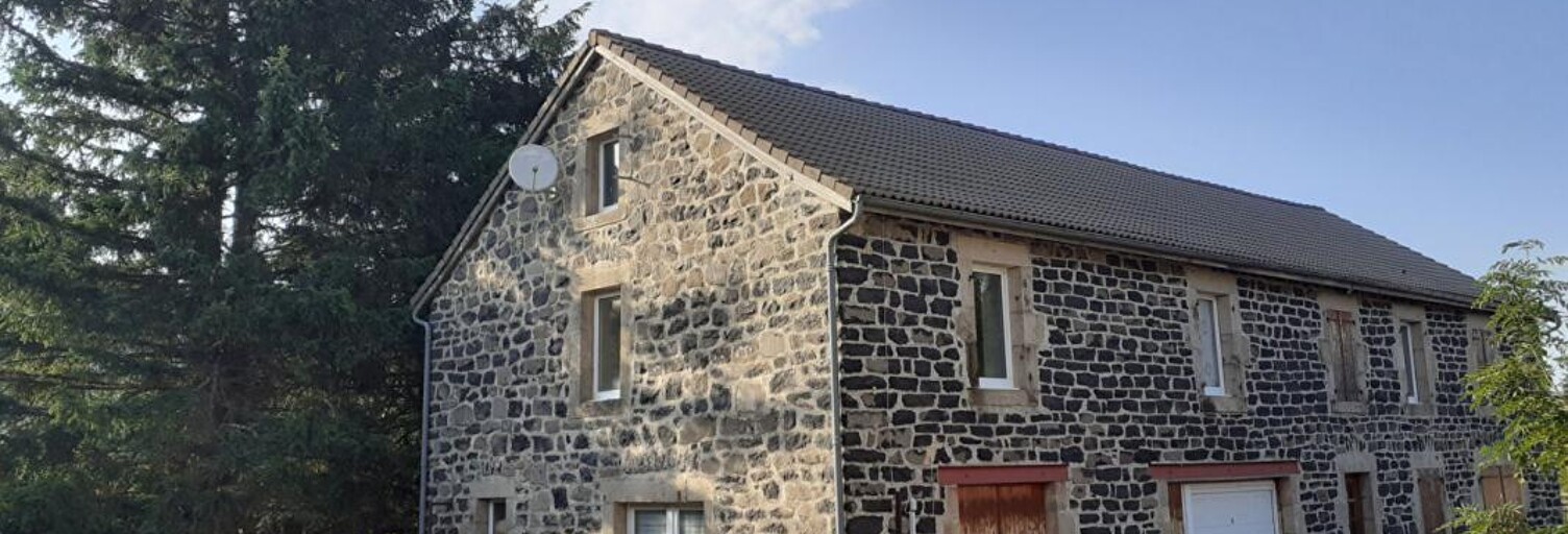 Maison 8 Pièces 136 m² à vendre à Saint-Front (43550)