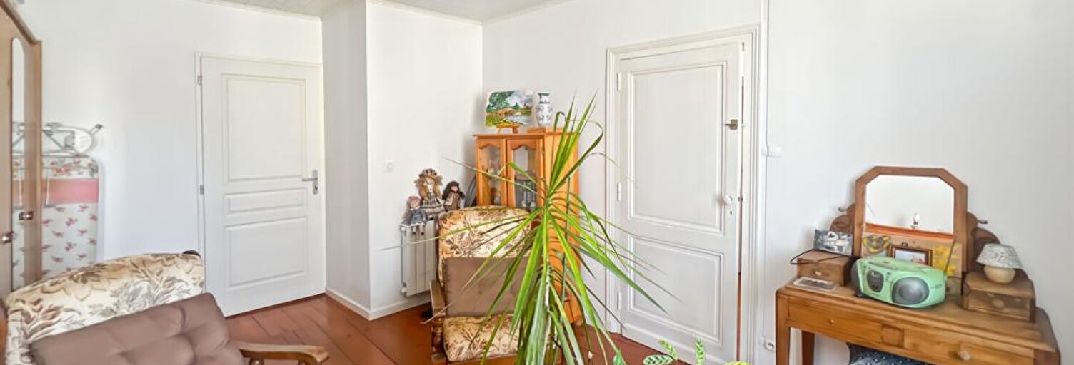 Maison 9 Pièces 127 m² à vendre à Auros (33124)