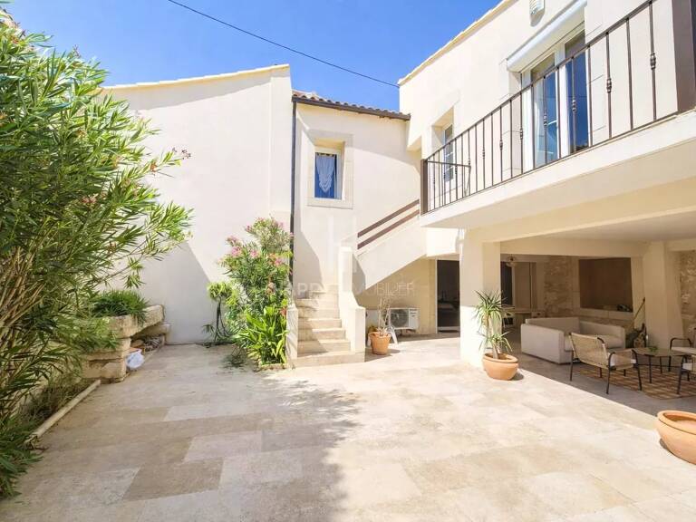 Jolie maison de village avec cour — photo 1