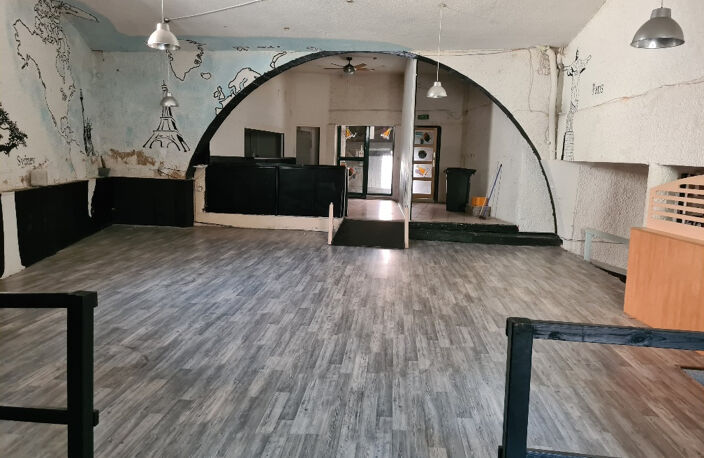 À louer local commercial de 280m2 enviiron situé au centre d — photo 2
