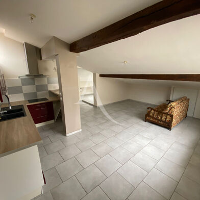 Appartement 3 pièces 650 €