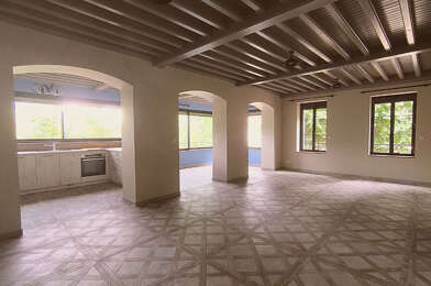 Appartement 6 pièces 1505 €