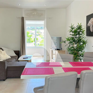 Immeuble  988000 €