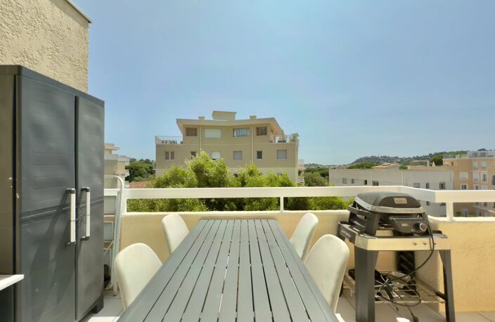 A VENDRE APPARTEMENT 1 CHAMBRE CAVALAIRE-SUR-MER — photo 4