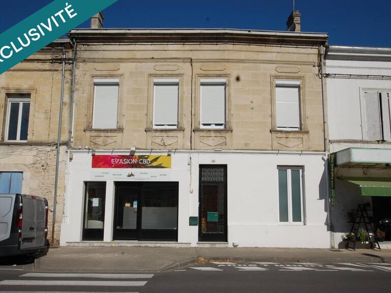 Immeuble rénové avec local commercial et appartements — photo 1