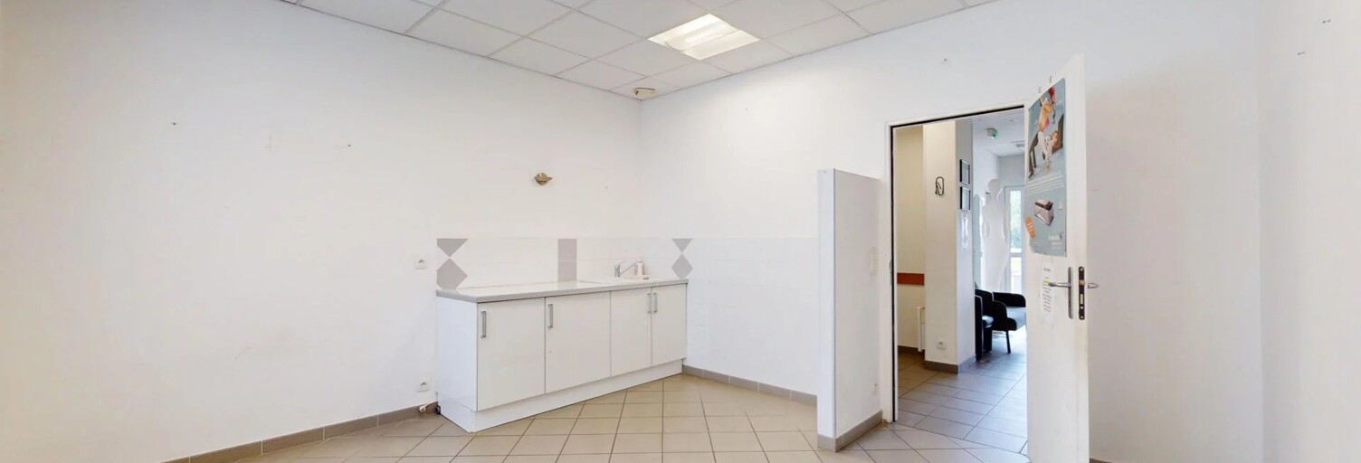 Commerce 1 Pièce 23 m² à louer à Pontault-Combault (77340)