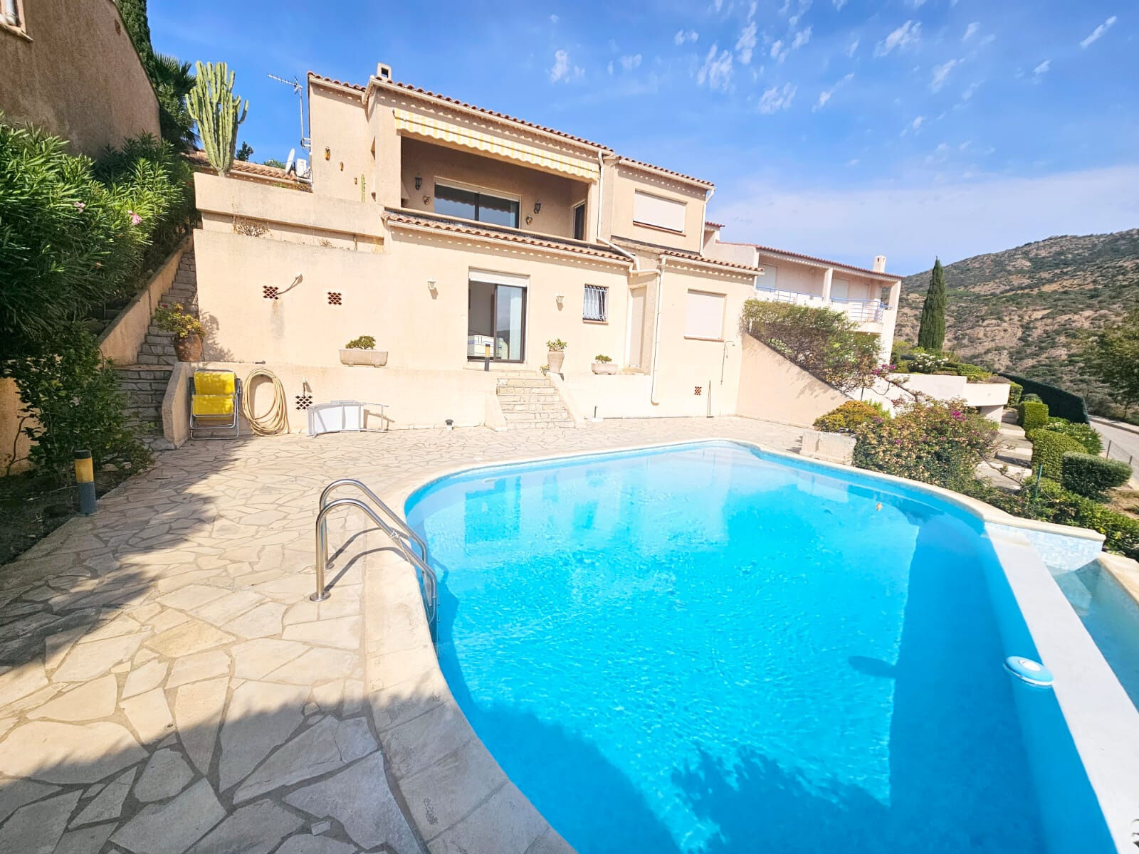 Villa / Maison  T4 à vendre Lavandou (Le) 83980