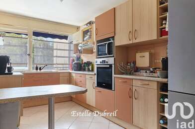Appartement 3 pièces 254000 €