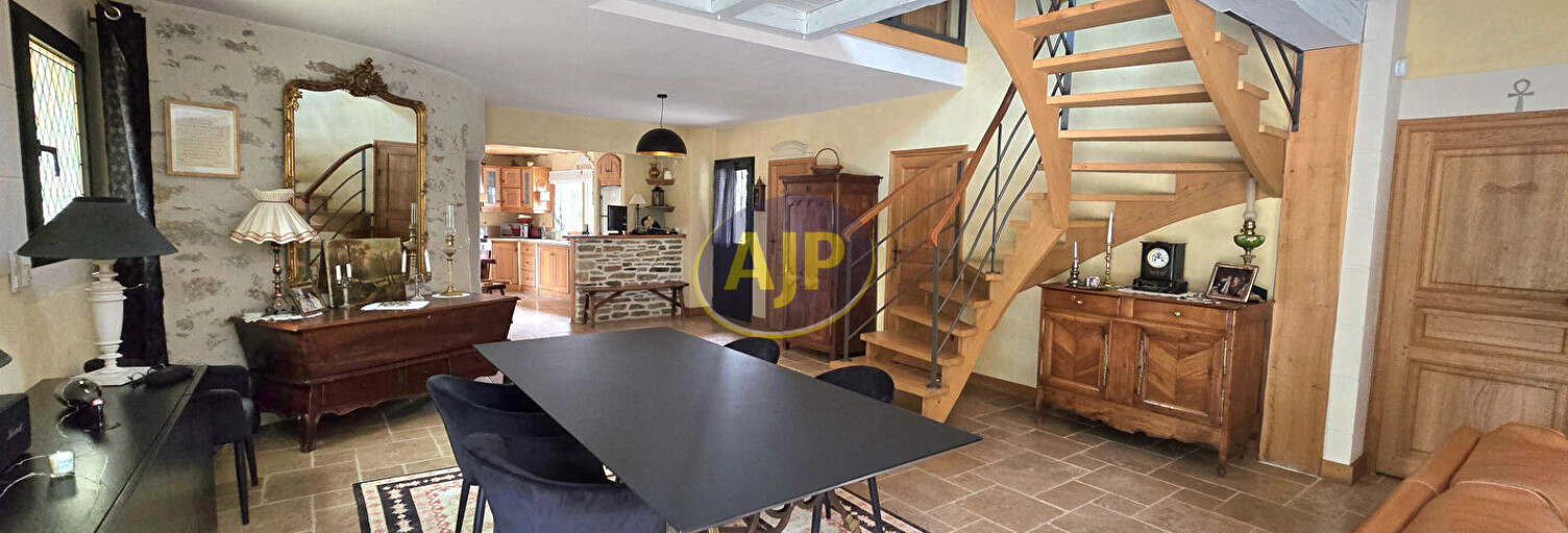 Maison 8 Pièces 239 m² à vendre à Plessé (44630)