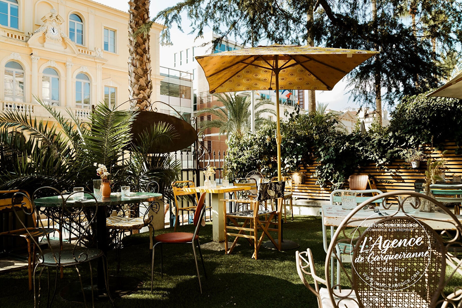 Local commercial  T5 à vendre Hyères 83400