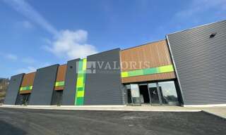 Commerce  1024 m² à louer à Anse (69480)