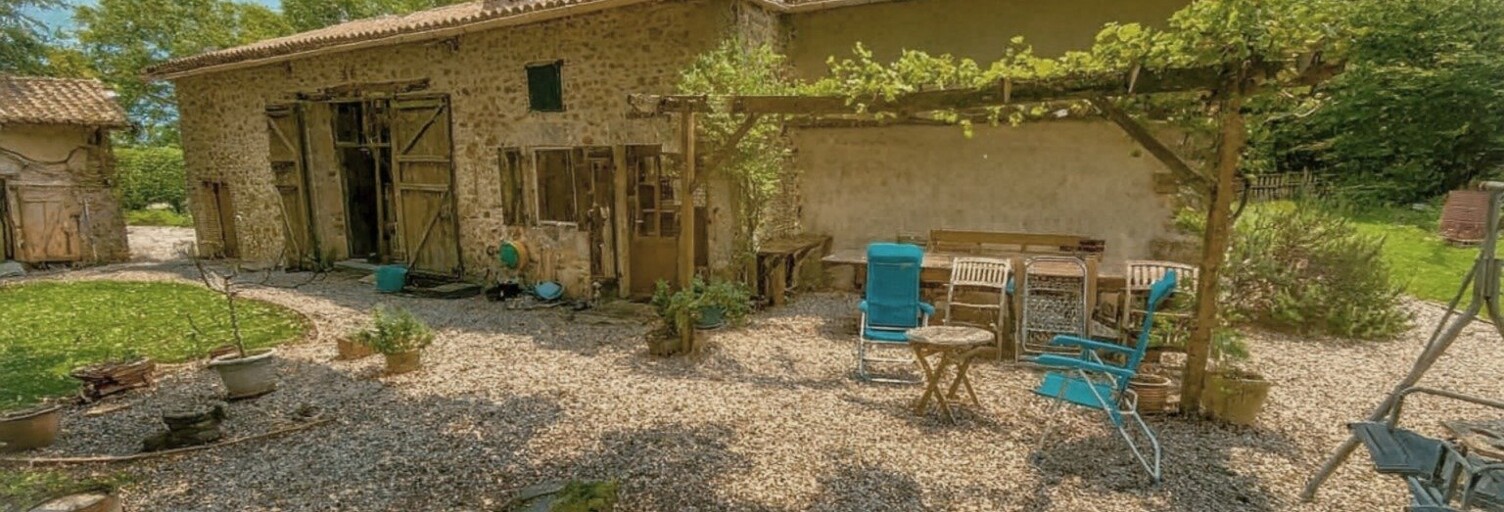 Maison 5 Pièces 174 m² à vendre à Saulgond (16420)