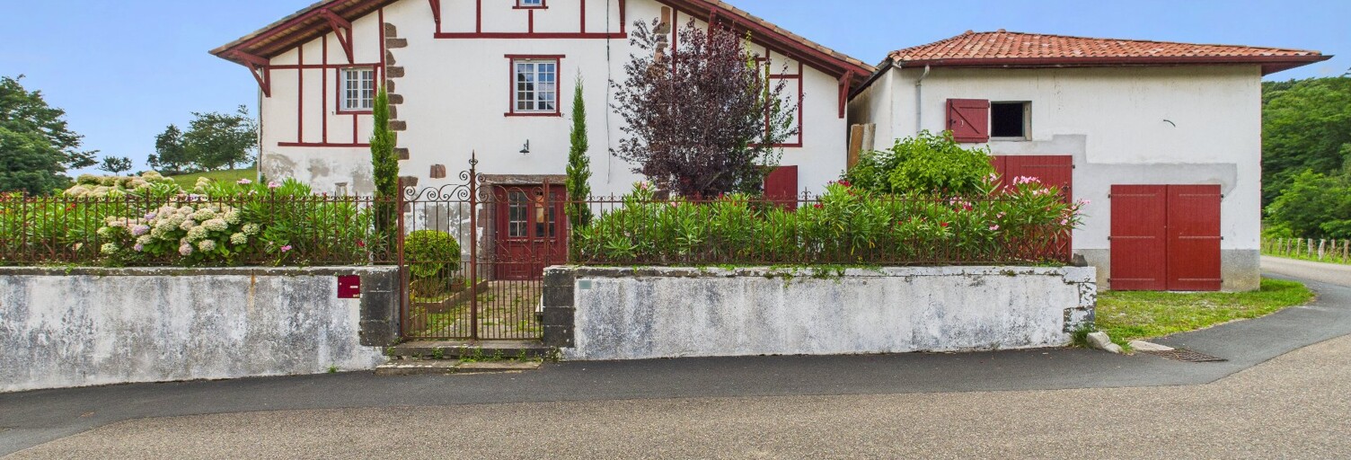Maison 10 Pièces 293 m² à vendre à Hasparren (64240)