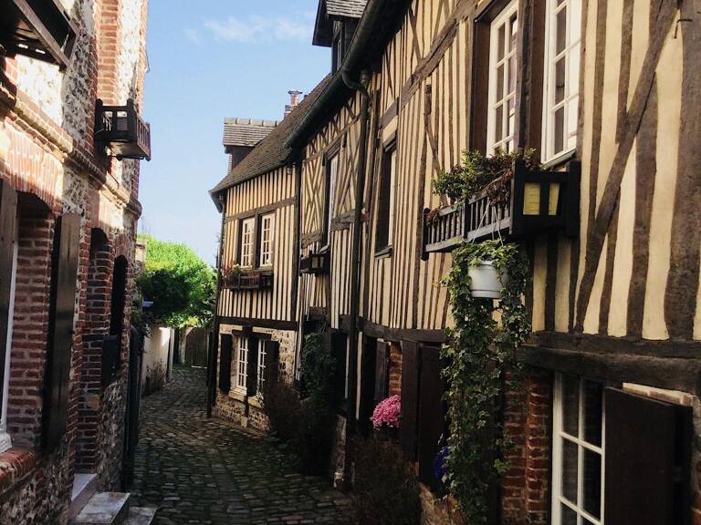 duplex — photo 1