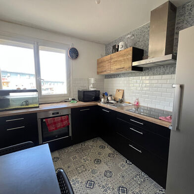 Appartement 4 pièces 360 €