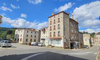 Immeuble  146 m² à vendre à Saint-Julien-Molin-Molette (42220)