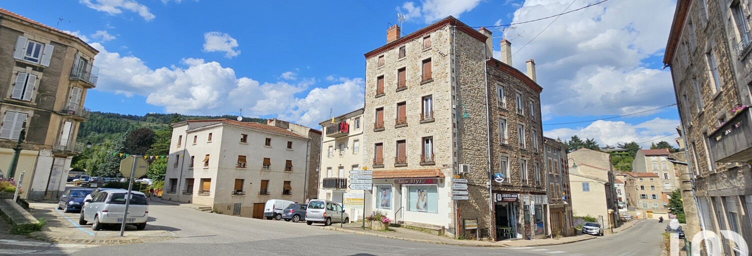 Immeuble  146 m² à vendre à Saint-Julien-Molin-Molette (42220)