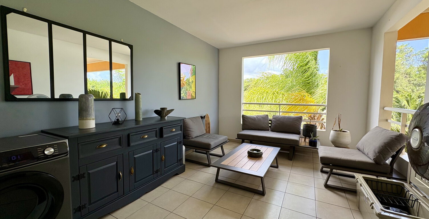 BEL APPARTEMENT T2 RENOVE RESIDENCE AVEC PISCINE PLAISANCE — photo 1