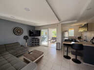 BEL APPARTEMENT T2 RENOVE RESIDENCE AVEC PISCINE PLAISANCE — photo 2