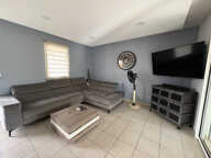 BEL APPARTEMENT T2 RENOVE RESIDENCE AVEC PISCINE PLAISANCE — photo 4