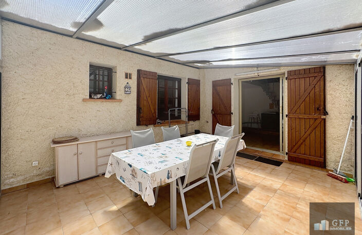 BORMES-LES-MIMOSAS - Maison individuelle de type 4 Pièces sur un terrain d'environ 940 m2 — photo 3