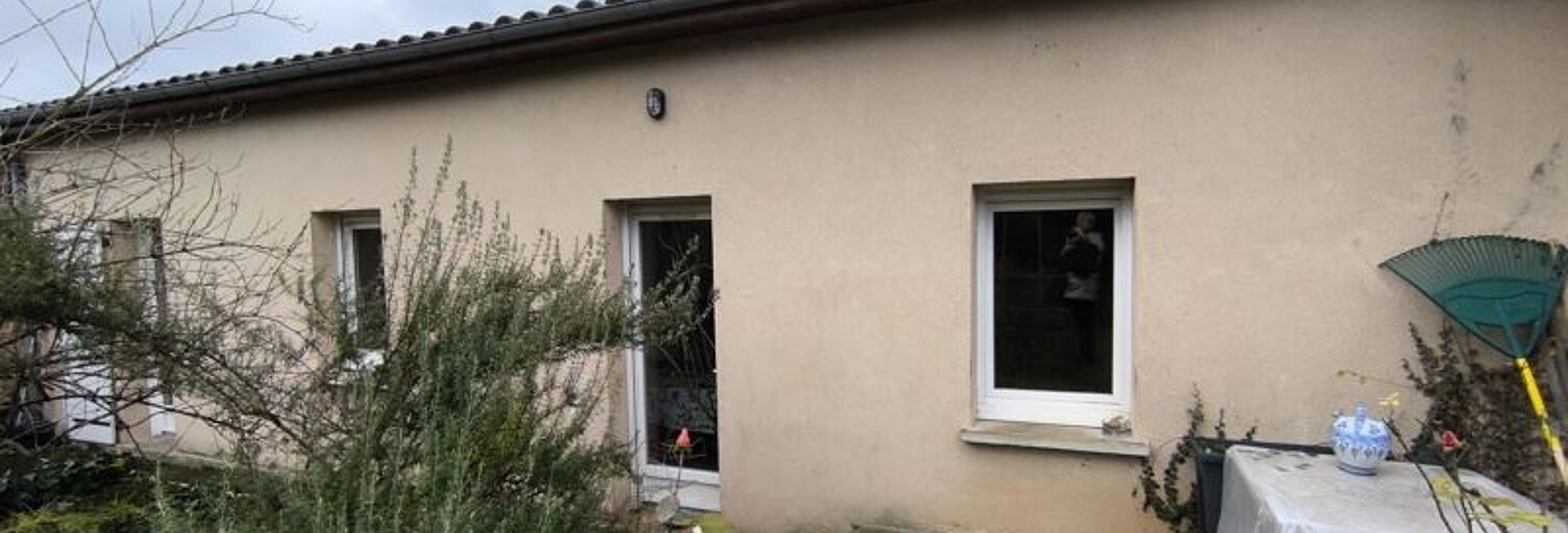 Immeuble   m² à vendre à Montguyon (17270)