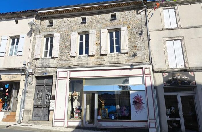 Vente immeuble   Montguyon (17270) — photo 2