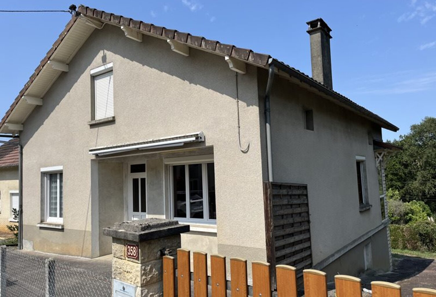 Pavillon de 8 pièces principales — photo 1