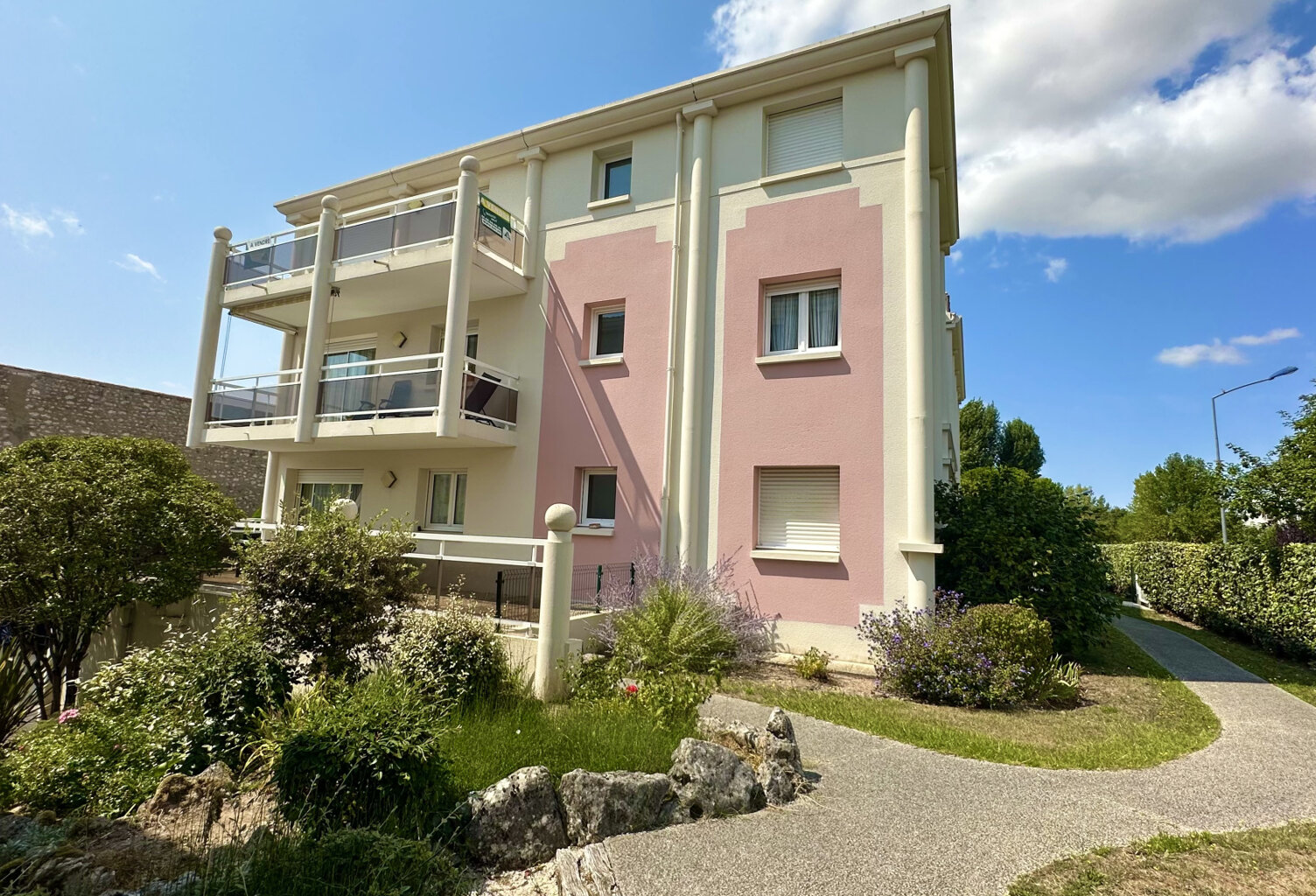 ROYAN PONTAILLAC APPARTEMENT T3 AU PRIX DE 388 500 EUR HAI — photo 1