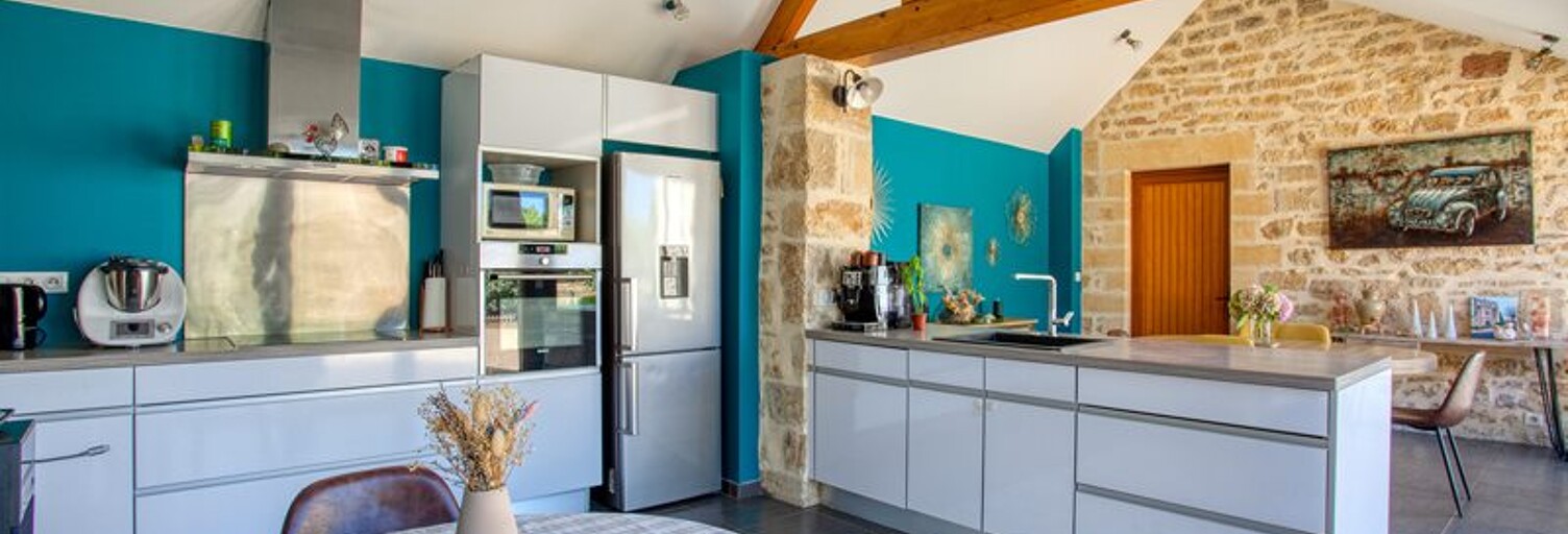 Maison 10 Pièces 296 m² à vendre à Beauregard-de-Terrasson (24120)