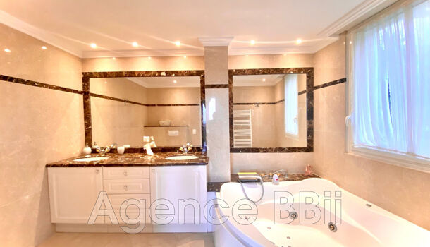 Villa / Maison 6 pièces  à vendre Cannes 06400