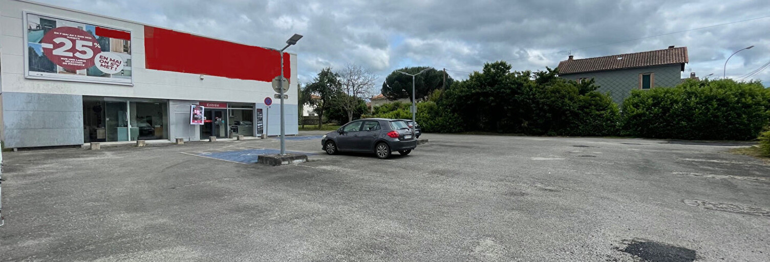 Commerce  703 m² à vendre à Verniolle (09340)