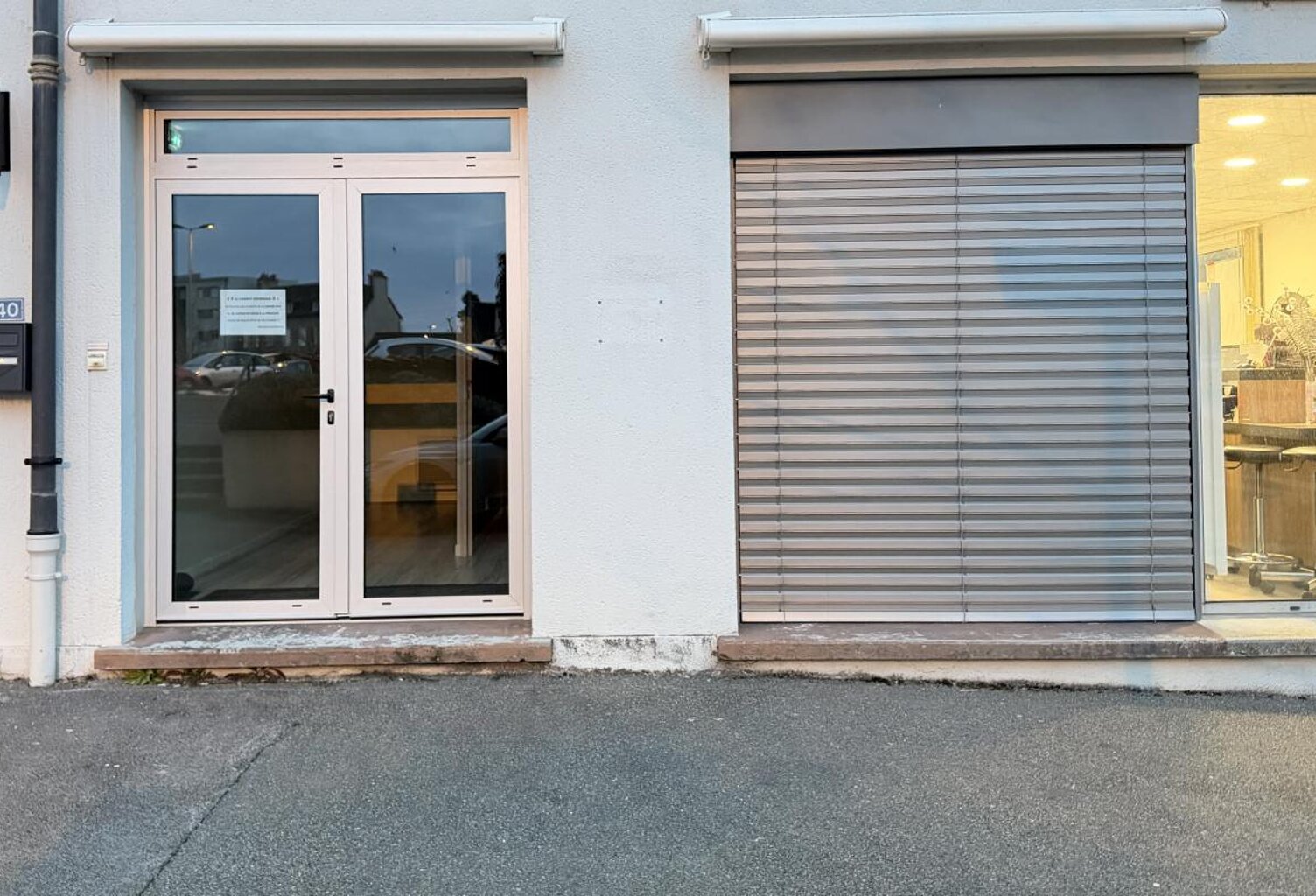 La Primaube - Place de l'Etoile, local commercial ou professionnel de 44 m² — photo 1
