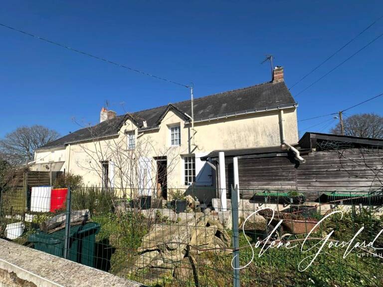 Maison mitoyenne à rénover !! Proche du bourg, calme — photo 1