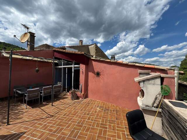 🌄 Maison de village de charme avec vue panoramique sur l’Ardèche et les Cévennes – 5 chambres – Piscine – Terrasse – Garage — photo du bien